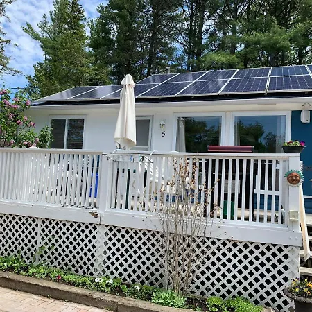 Wu Wu'S Cabins Wasaga Beach Exterior photo