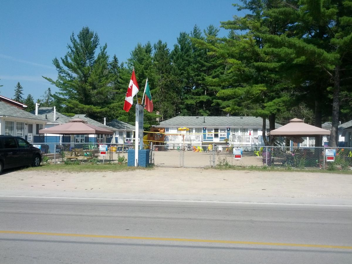 Wu Wu's * Wasaga Beach